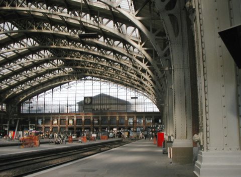 Gare Lille-Flandres (Photo: Jacek Wesolowski, Public Domain, Wikimedia)