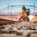 La construction de deux nouvelles voies doit permettre de faciliter l'accès de la région côtière au trafic de passagers et de faire de la place aux trains de marchandises. (Benjamin Brolet, Infrabel)