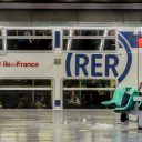 Station RER La Defense, à Paris. (Photo: Shutterstock)