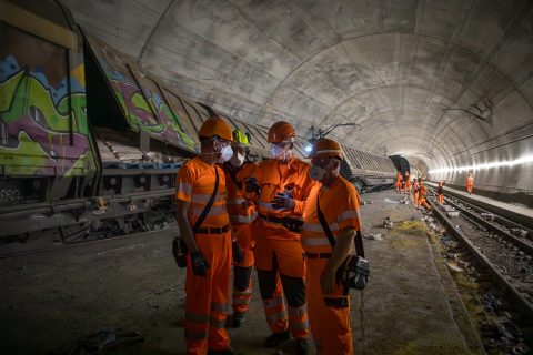 Recovery after derailment in the Gotthard Base Tunnel.