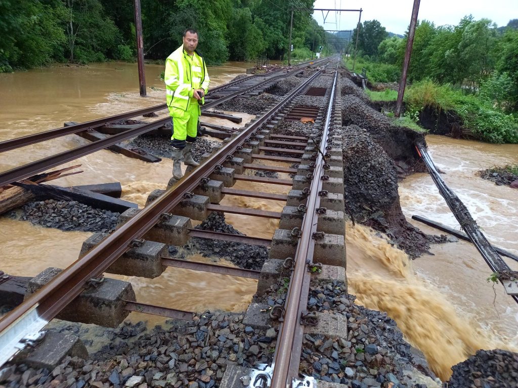 Waterschade aan spoor in Wallonië