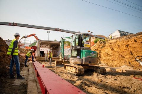 Koker fietstunnel in Asse geplaatst