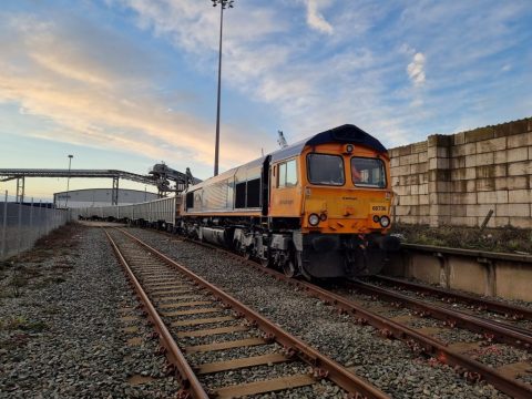 GB Railfreight (GBRf) en Brett Aggregates hebben een nieuwe service gelanceerd