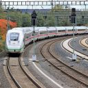 Een ICE 4-trein van Deutsche Bahn bij station Langeland