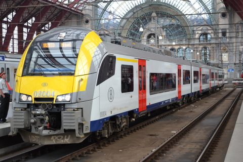 NMBS-trein op Antwerpen Centraal