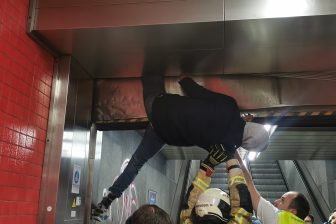 Ongeluk rolluik metrostation Hallepoort