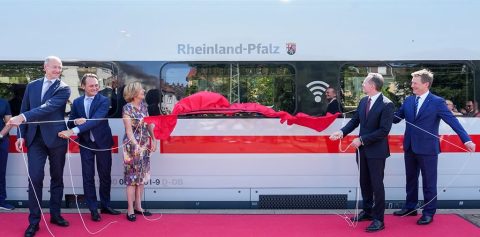 The 100th ICE 4 train was received by DB in July 2022. The train was named "Rheinland-Pfalz" at the official ceremony held in Mainz. (Photo: Oliver Lang, DB)