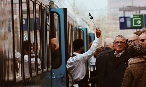 Start your RailTech Europe experience with a networking dinner on the train!